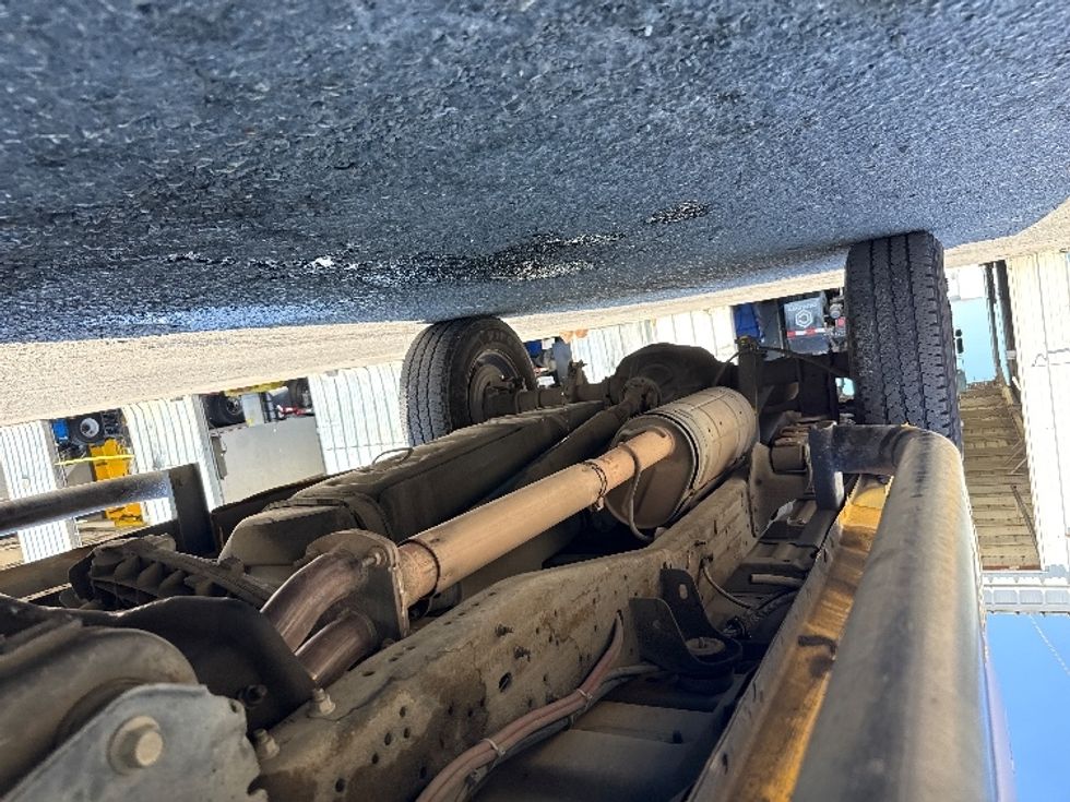 Pickup Truck-Light and Medium Duty Trucks-Ford-2006-F350-West Sacramento-CA-169,335\n\t\tmiles-$ 15,000 - Image 14