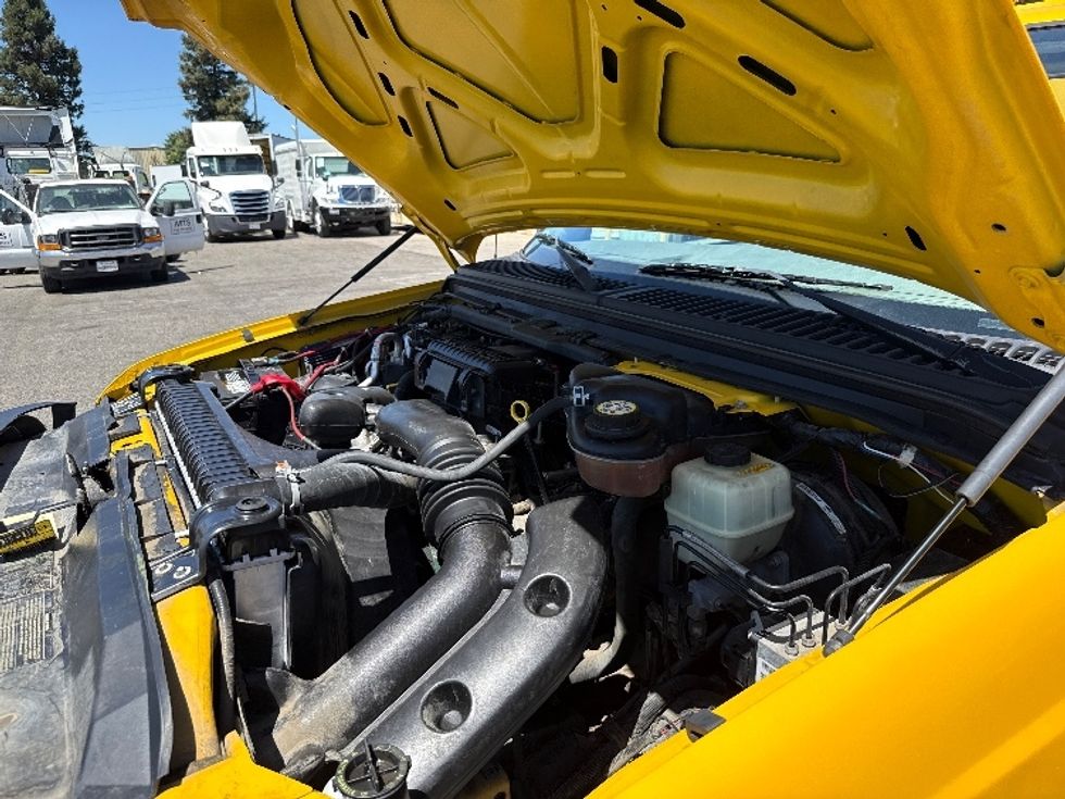 Pickup Truck-Light and Medium Duty Trucks-Ford-2006-F350-West Sacramento-CA-169,335\n\t\tmiles-$ 15,000 - Image 22