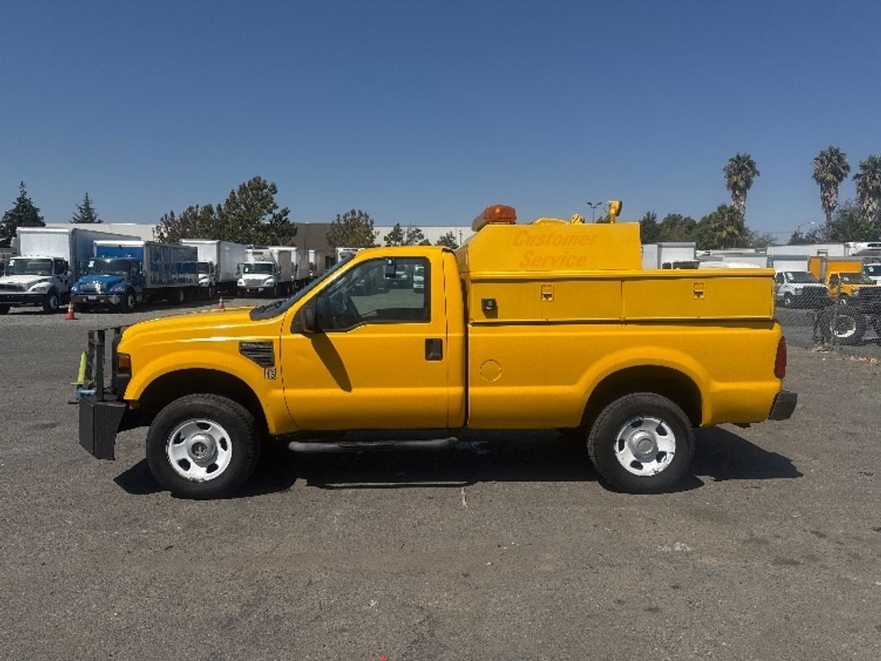 Pickup Truck-Light and Medium Duty Trucks-Ford-2008-F350-West Sacramento-CA-106,442\n\t\tmiles-$ 9,000 - Image 4