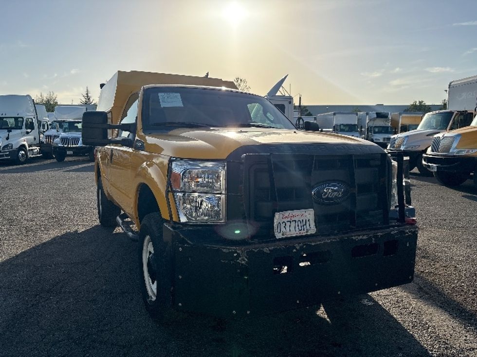 Pickup Truck-Light and Medium Duty Trucks-Ford-2012-F350-West Sacramento-CA-98,317\n\t\tmiles-$ 17,250 - Image 1