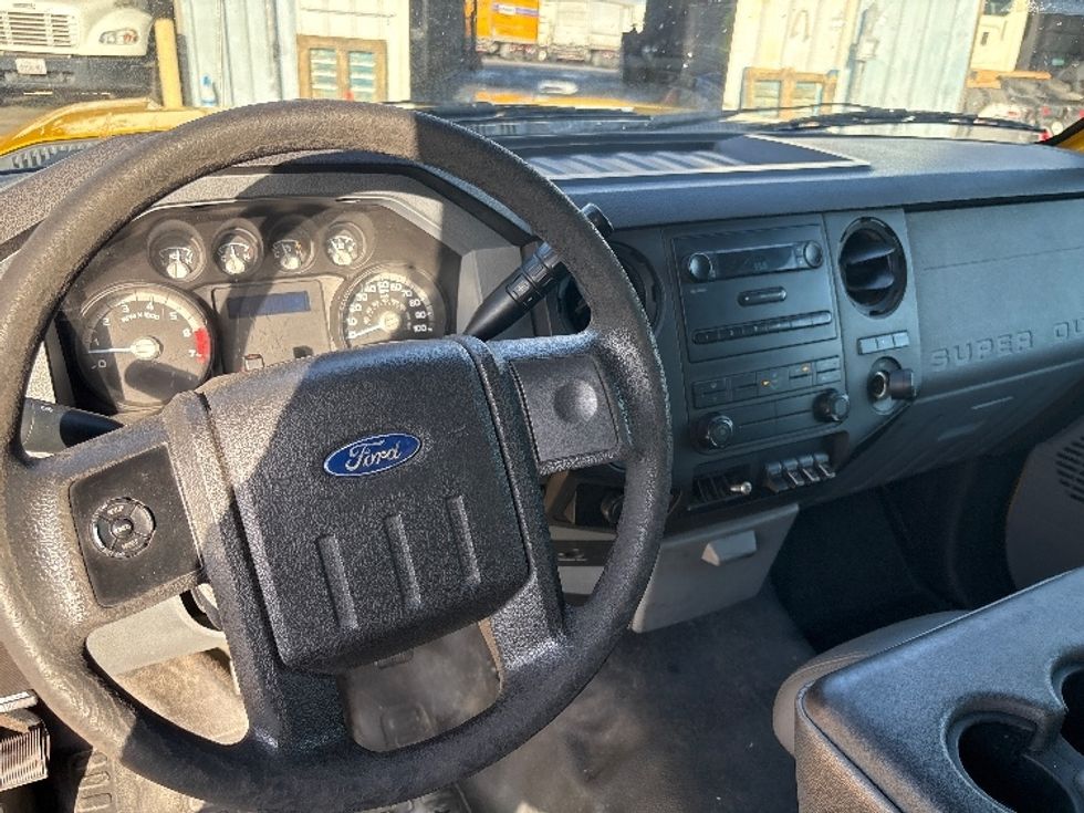 Pickup Truck-Light and Medium Duty Trucks-Ford-2012-F350-West Sacramento-CA-98,317\n\t\tmiles-$ 17,250 - Image 18