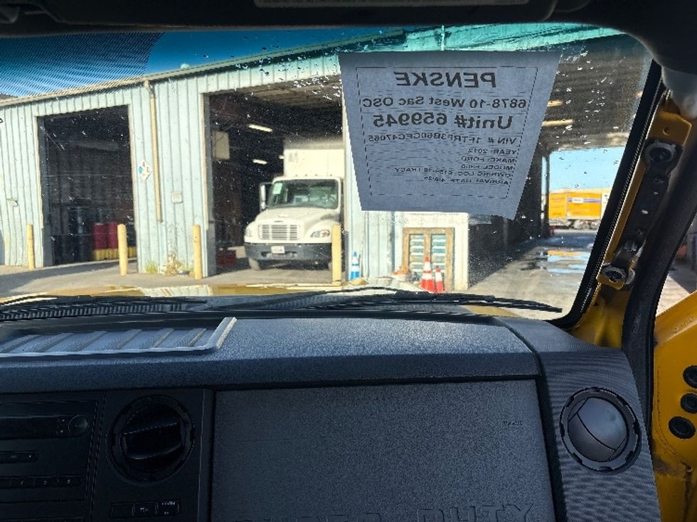 Pickup Truck-Light and Medium Duty Trucks-Ford-2012-F350-West Sacramento-CA-98,317\n\t\tmiles-$ 17,250 - Image 21