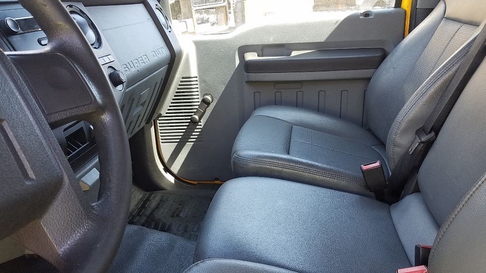 Pickup Truck-Light and Medium Duty Trucks-Ford-2013-F350-Seattle-WA-89,756\n\t\tmiles-$ 17,500 - Image 19