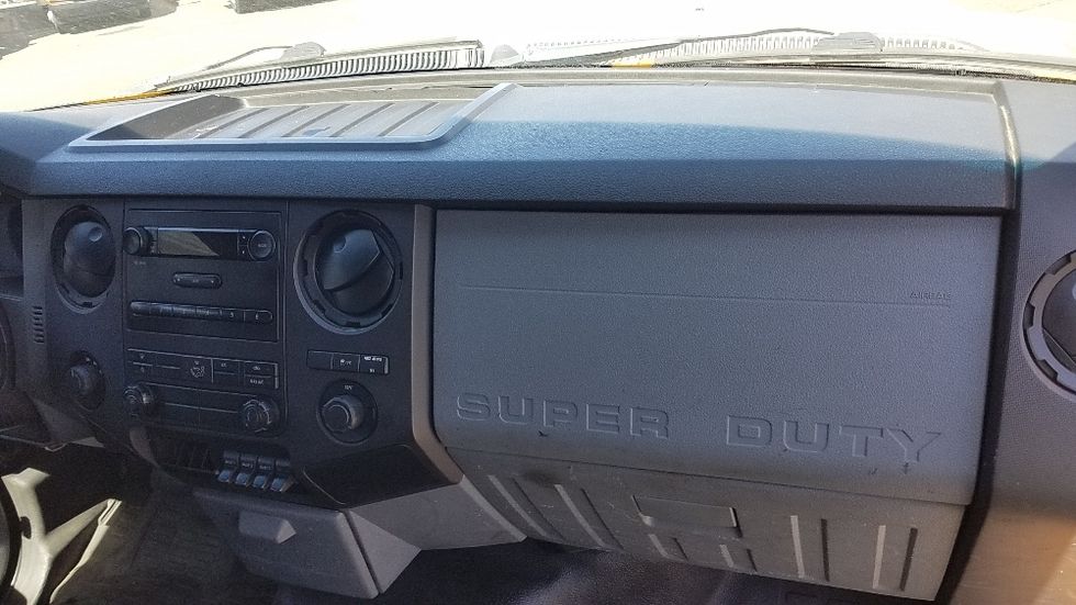 Pickup Truck-Light and Medium Duty Trucks-Ford-2013-F350-Seattle-WA-89,756\n\t\tmiles-$ 17,500 - Image 21