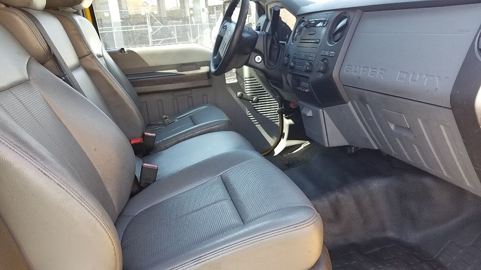 Pickup Truck-Light and Medium Duty Trucks-Ford-2013-F350-Seattle-WA-89,756\n\t\tmiles-$ 17,500 - Image 22