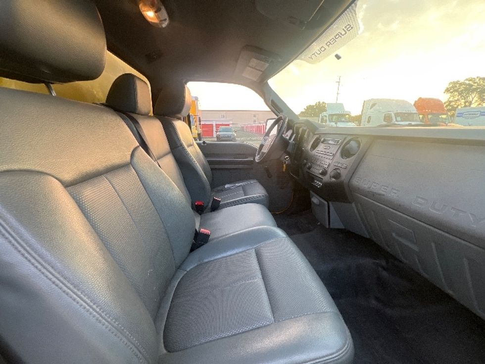 Pickup Truck-Light and Medium Duty Trucks-Ford-2015-F350-Allen Park-MI-80,071\n\t\tmiles-$ 17,000 - Image 22