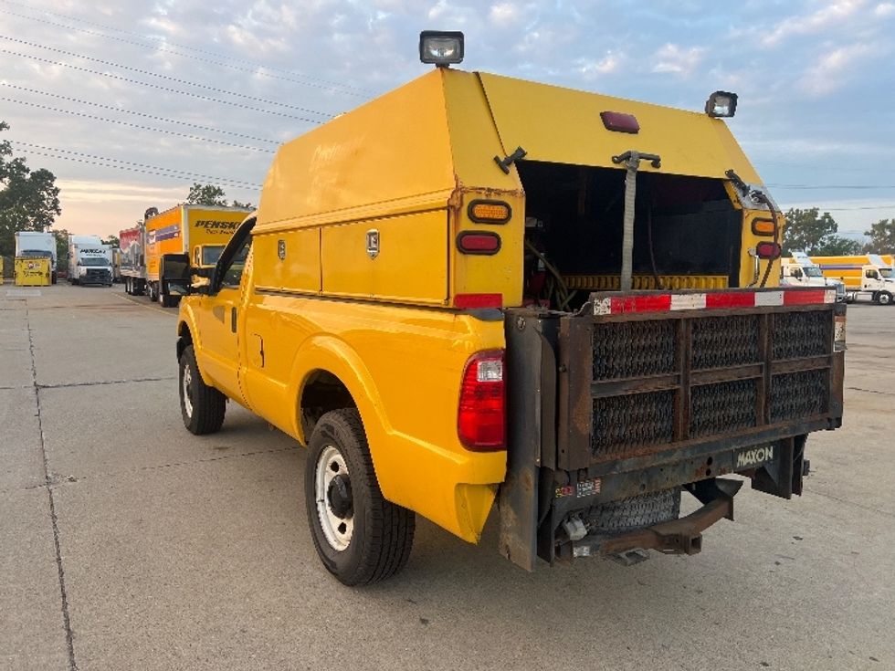 Pickup Truck-Light and Medium Duty Trucks-Ford-2015-F350-Allen Park-MI-80,071\n\t\tmiles-$ 17,000 - Image 6