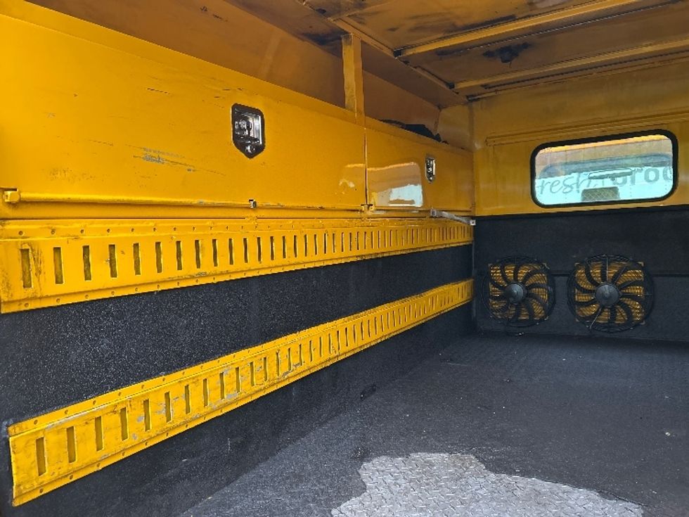 Pickup Truck-Light and Medium Duty Trucks-Ford-2015-F350-Allentown-PA-105,157\n\t\tmiles-$ 43,250 - Image 11