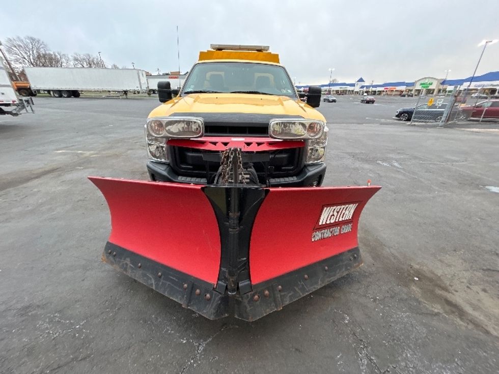 Pickup Truck-Light and Medium Duty Trucks-Ford-2015-F350-Allentown-PA-105,157\n\t\tmiles-$ 43,250 - Image 2