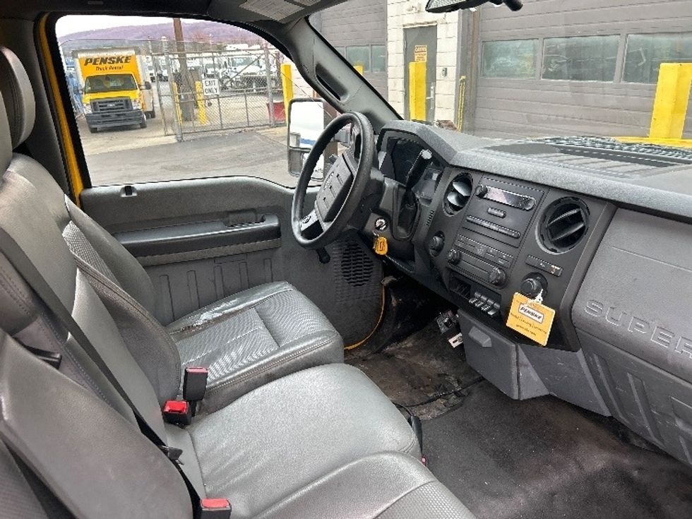 Pickup Truck-Light and Medium Duty Trucks-Ford-2015-F350-Allentown-PA-105,157\n\t\tmiles-$ 43,250 - Image 22