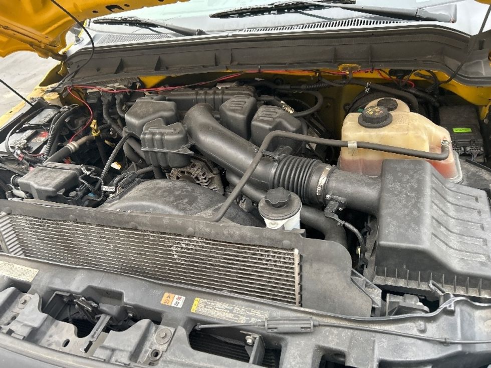 Pickup Truck-Light and Medium Duty Trucks-Ford-2015-F350-Allentown-PA-105,157\n\t\tmiles-$ 43,250 - Image 23