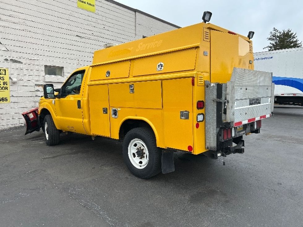Pickup Truck-Light and Medium Duty Trucks-Ford-2015-F350-Allentown-PA-105,157\n\t\tmiles-$ 43,250 - Image 6