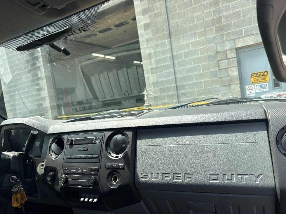 Pickup Truck-Light and Medium Duty Trucks-Ford-2015-F350-Elmira-NY-83,720\n\t\tmiles-$ 14,000 - Image 18