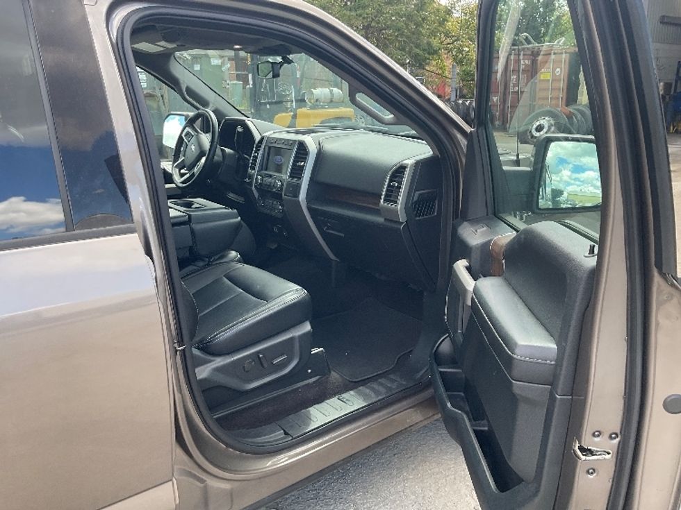 Pickup Truck-Light and Medium Duty Trucks-Ford-2020-F150-Frederick-MD-79,688\n\t\tmiles-$ 31,400 - Image 18