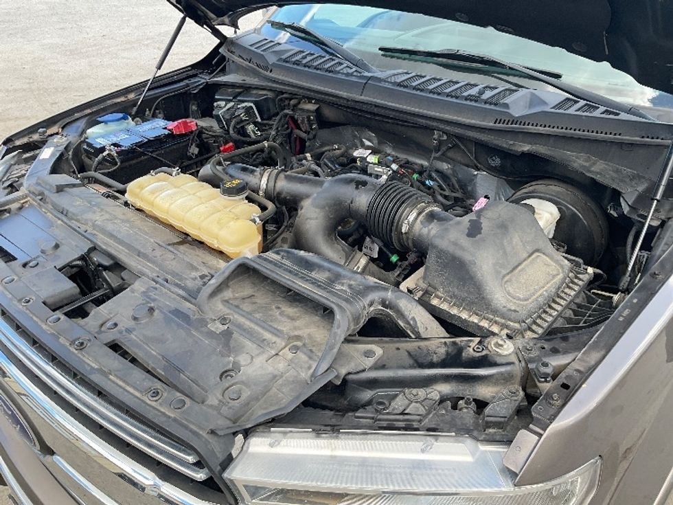 Pickup Truck-Light and Medium Duty Trucks-Ford-2020-F150-Frederick-MD-79,688\n\t\tmiles-$ 31,400 - Image 22