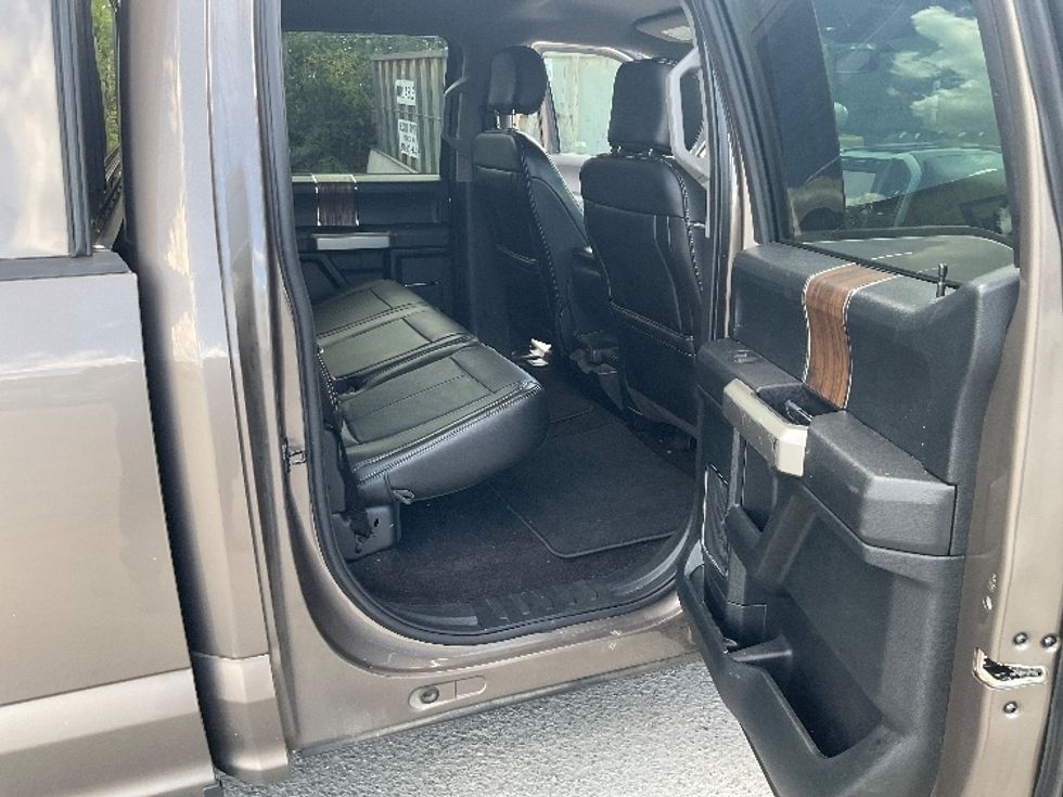 Pickup Truck-Light and Medium Duty Trucks-Ford-2020-F150-Frederick-MD-79,688\n\t\tmiles-$ 31,400 - Image 24