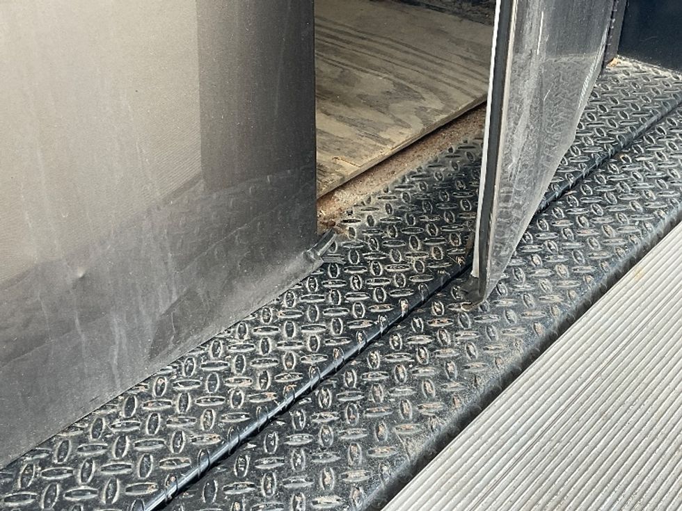 Pickup Truck-Light and Medium Duty Trucks-Ford-2020-F150-Frederick-MD-79,688\n\t\tmiles-$ 31,400 - Image 25