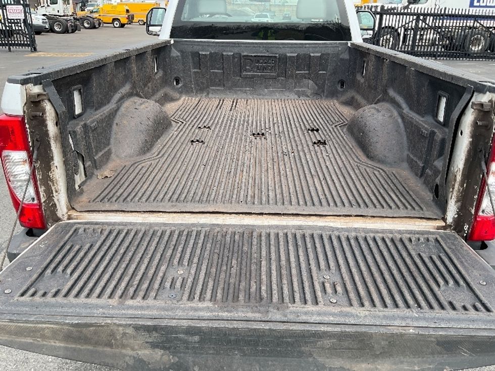 Pickup Truck-Light and Medium Duty Trucks-Ford-2020-F250-Fredonia-NY-136,455\n\t\tmiles-$ 31,500 - Image 10