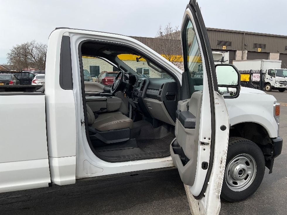 Pickup Truck-Light and Medium Duty Trucks-Ford-2020-F250-Fredonia-NY-136,455\n\t\tmiles-$ 31,500 - Image 20