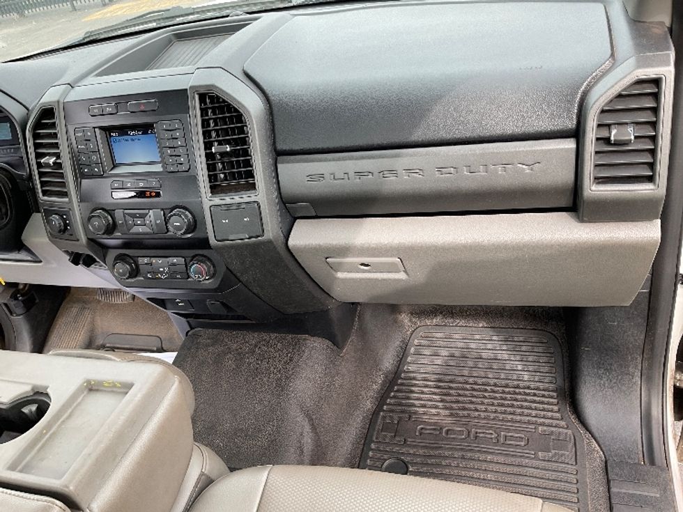 Pickup Truck-Light and Medium Duty Trucks-Ford-2020-F250-Fredonia-NY-136,455\n\t\tmiles-$ 31,500 - Image 21