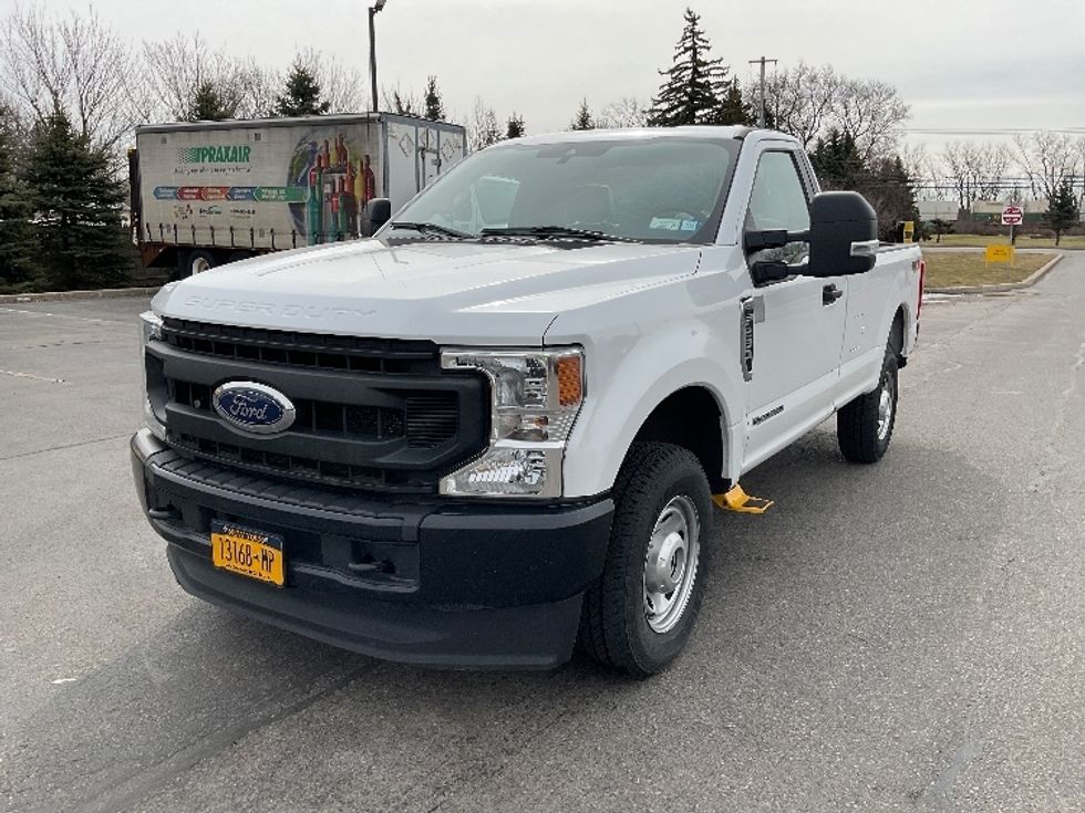 Pickup Truck-Light and Medium Duty Trucks-Ford-2020-F250-Fredonia-NY-136,455\n\t\tmiles-$ 31,500 - Image 3