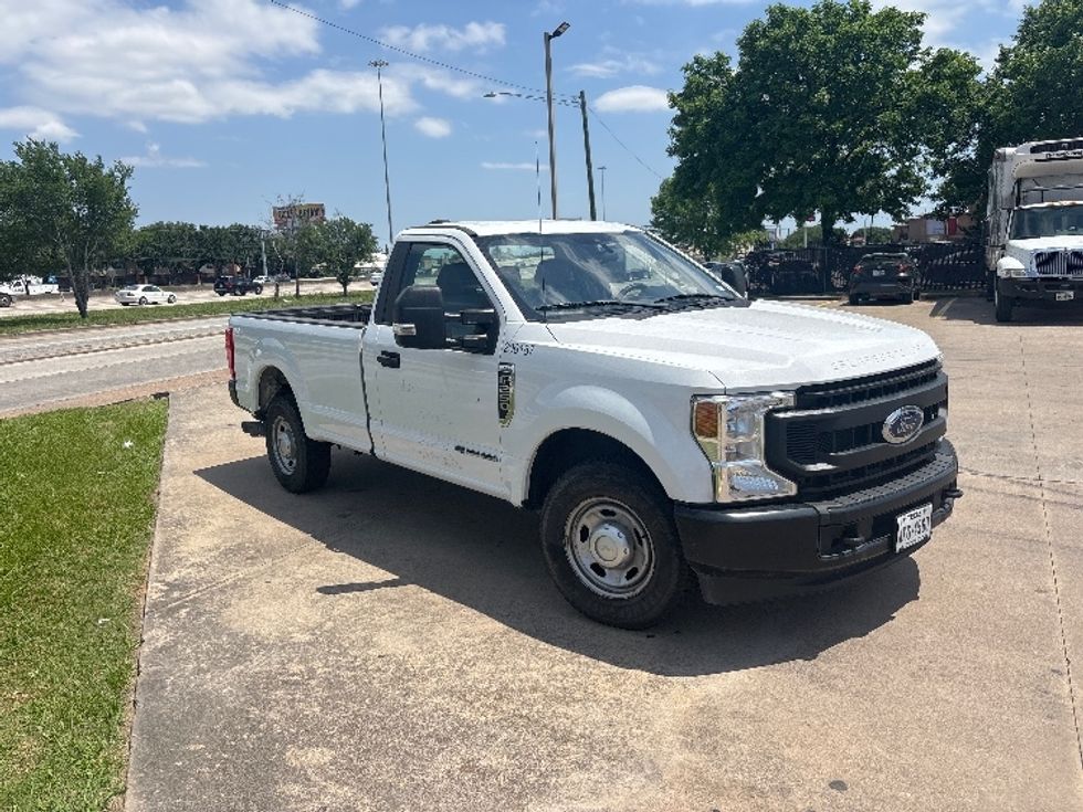 Pickup Truck-Light and Medium Duty Trucks-Ford-2020-F250-Houston-TX-139,375\n\t\tmiles-$ 32,000 - Image 1