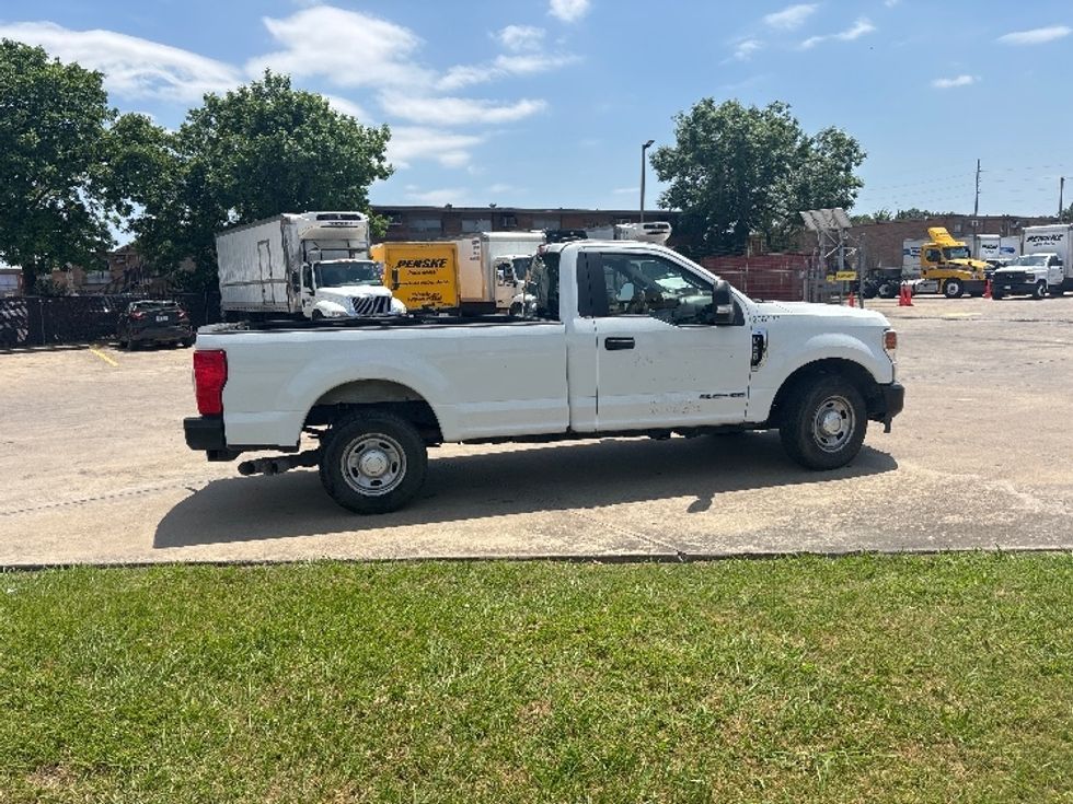 Pickup Truck-Light and Medium Duty Trucks-Ford-2020-F250-Houston-TX-139,375\n\t\tmiles-$ 32,000 - Image 11