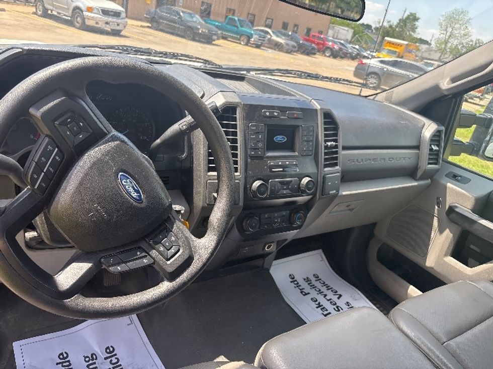 Pickup Truck-Light and Medium Duty Trucks-Ford-2020-F250-Houston-TX-139,375\n\t\tmiles-$ 32,000 - Image 14