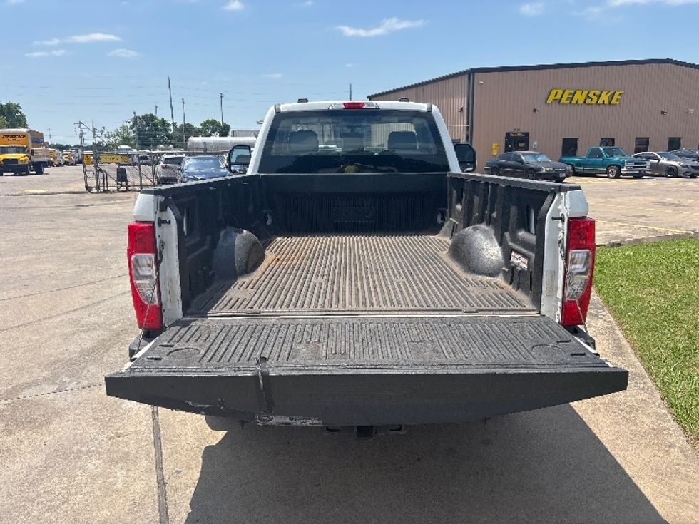 Pickup Truck-Light and Medium Duty Trucks-Ford-2020-F250-Houston-TX-139,375\n\t\tmiles-$ 32,000 - Image 8