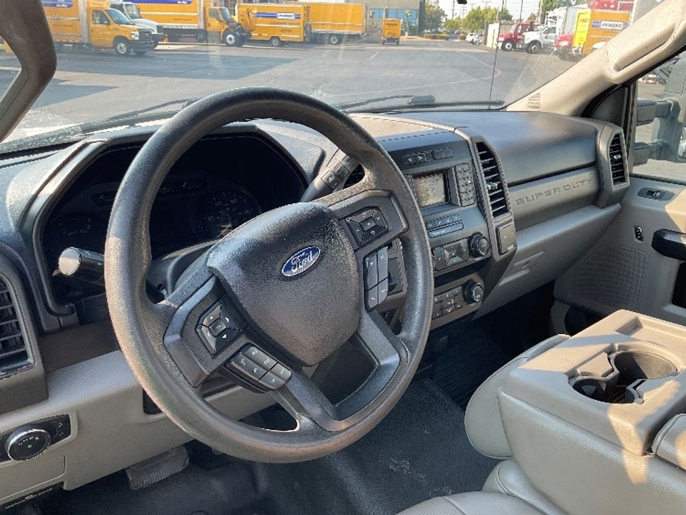 Pickup Truck-Light and Medium Duty Trucks-Ford-2020-F250-Torrance-CA-90,278\n\t\tmiles-$ 35,000 - Image 17