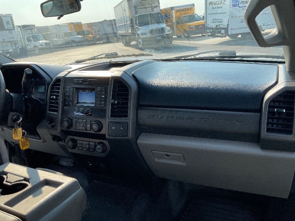 Pickup Truck-Light and Medium Duty Trucks-Ford-2020-F250-Torrance-CA-90,278\n\t\tmiles-$ 35,000 - Image 21