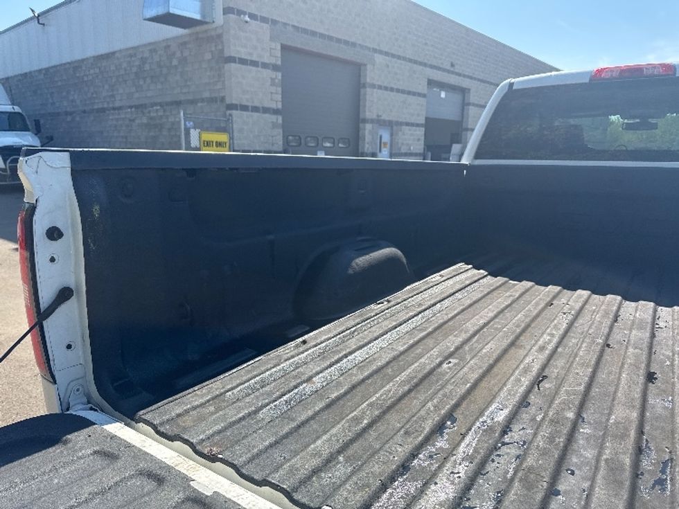 Pickup Truck-Light and Medium Duty Trucks-GMC-2019-SIERRA-Elmira-NY-15,227\n\t\tmiles-$ 42,800 - Image 10