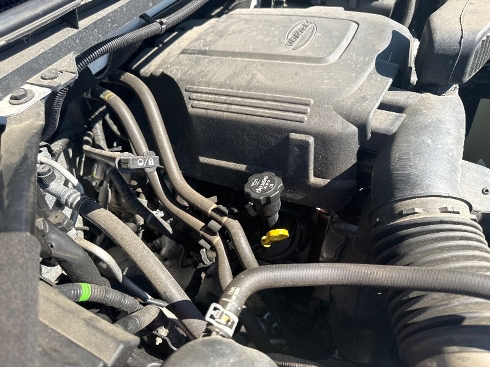 Pickup Truck-Light and Medium Duty Trucks-GMC-2019-SIERRA-Elmira-NY-15,227\n\t\tmiles-$ 42,800 - Image 22