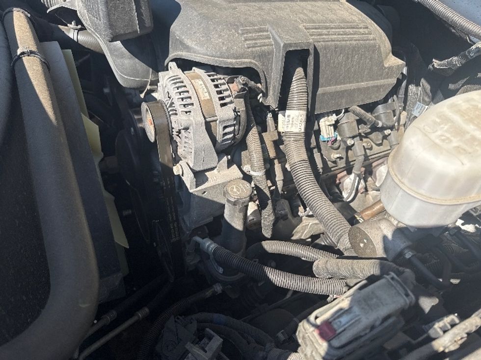 Pickup Truck-Light and Medium Duty Trucks-GMC-2019-SIERRA-Elmira-NY-15,227\n\t\tmiles-$ 42,800 - Image 23