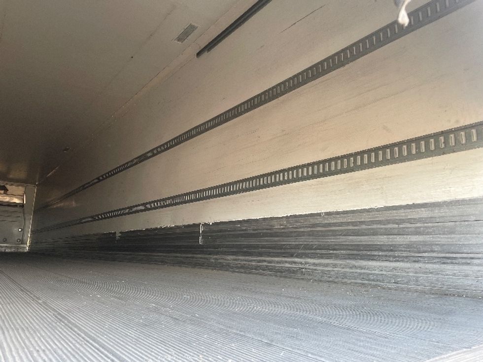 Refrigerated Trailer-Semi Trailers-CIMC VEHICLES GROUP-2015-Trailer-Lacey-WA-588,729\n\t\tmiles-$ 24,250 - Image 8