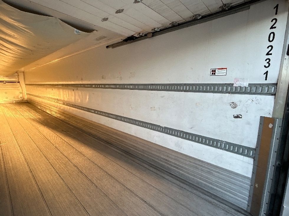 Refrigerated Trailer-Semi Trailers-CIMC VEHICLES GROUP-2015-Trailer-Las Vegas-NV-1,183,610\n\t\tmiles-$ 16,750 - Image 9