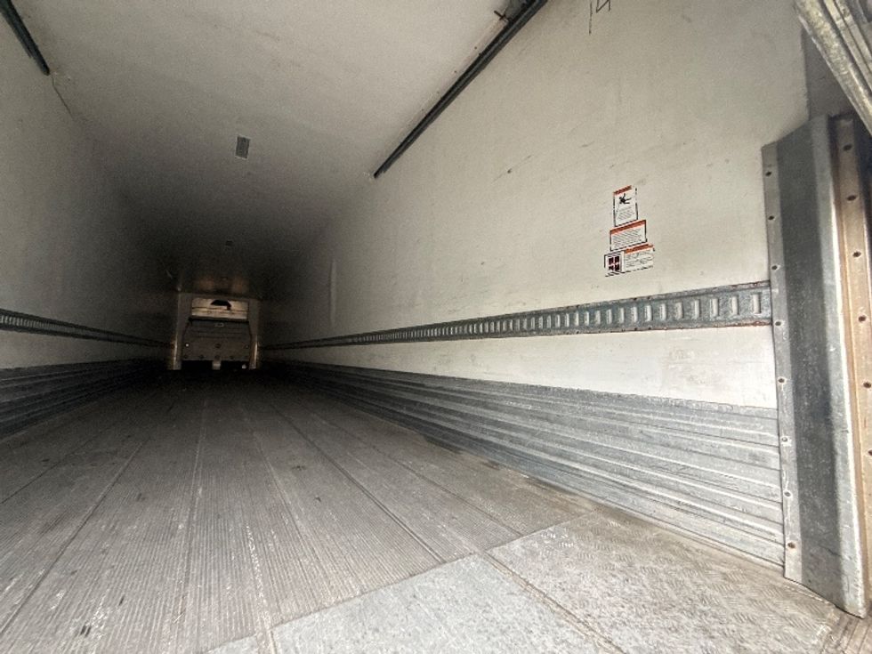 Refrigerated Trailer-Semi Trailers-CIMC VEHICLES GROUP-2016-Trailer-Milwaukee-WI-202,388\n\t\tmiles-$ 30,250 - Image 10