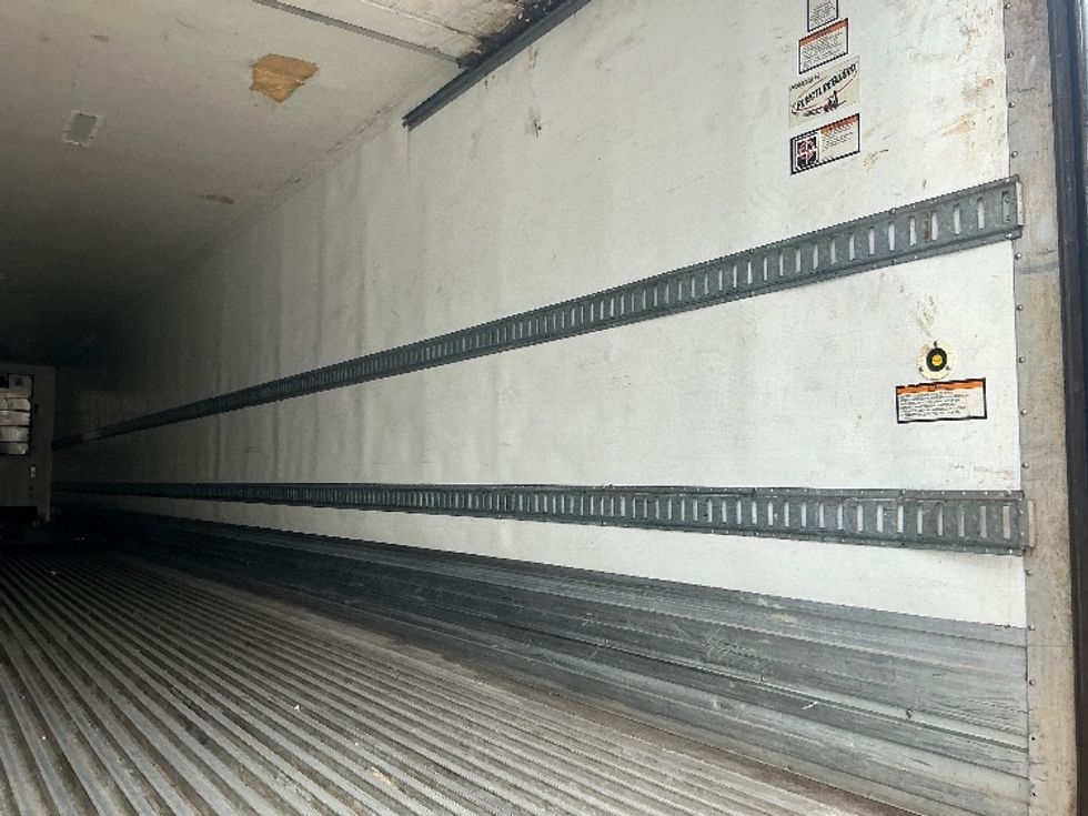 Refrigerated Trailer-Semi Trailers-Great Dane-2014-Trailer-Chicopee-MA-333,017\n\t\tmiles-$ 14,750 - Image 10