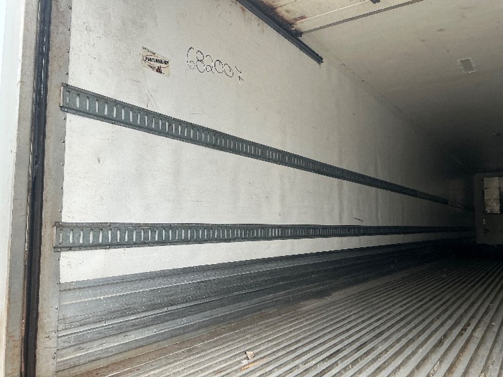 Refrigerated Trailer-Semi Trailers-Great Dane-2014-Trailer-Chicopee-MA-333,017\n\t\tmiles-$ 14,750 - Image 9