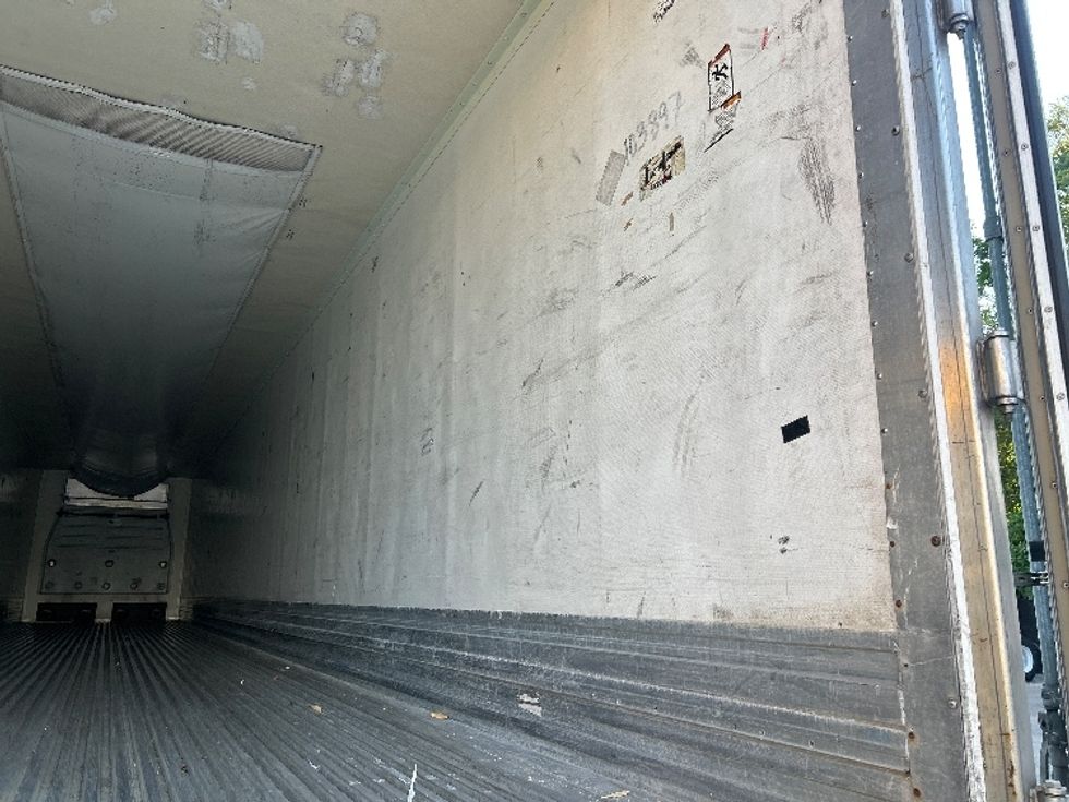Refrigerated Trailer-Semi Trailers-Great Dane-2015-Trailer-Lansing-MI-731,061\n\t\tmiles-$ 16,750 - Image 10