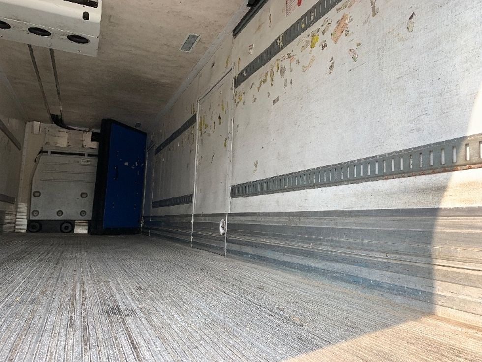 Refrigerated Trailer-Semi Trailers-Great Dane-2015-Trailer-Norton-MA-1,051,647\n\t\tmiles-$ 12,000 - Image 10