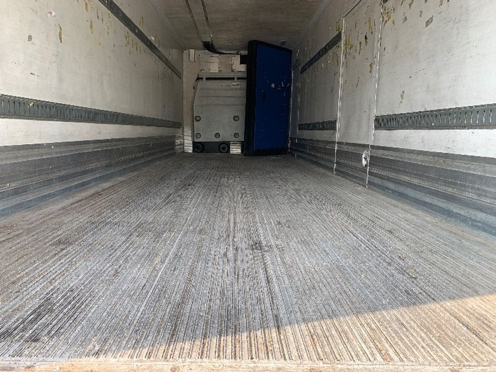 Refrigerated Trailer-Semi Trailers-Great Dane-2015-Trailer-Norton-MA-1,051,647\n\t\tmiles-$ 12,000 - Image 8