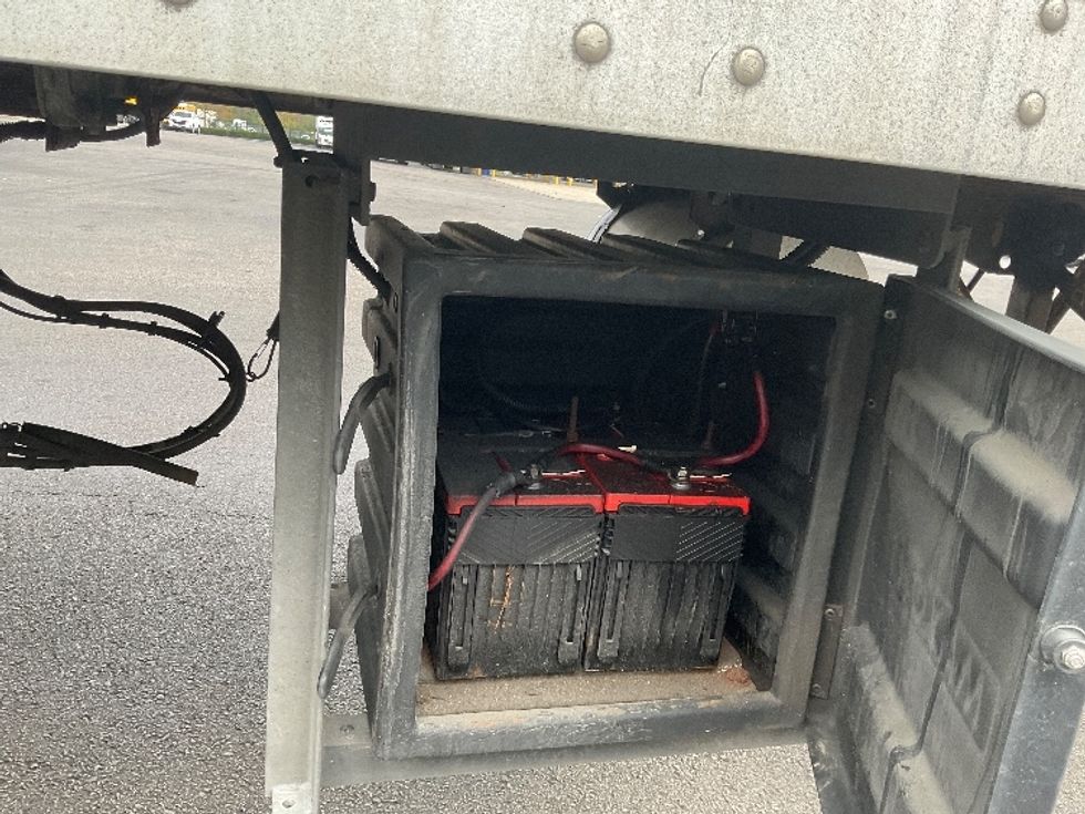 Refrigerated Trailer-Semi Trailers-Great Dane-2016-Trailer-Norton-MA-250,000\n\t\tmiles-$ 17,000 - Image 12