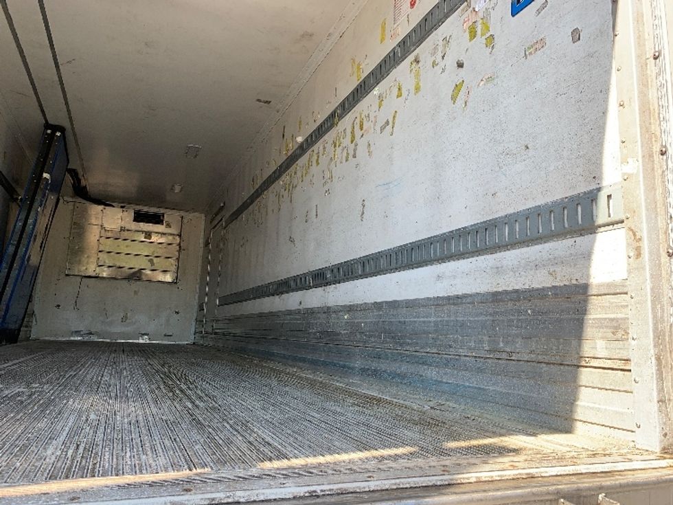 Refrigerated Trailer-Semi Trailers-Great Dane-2016-Trailer-Norton-MA-365,908\n\t\tmiles-$ 19,500 - Image 10