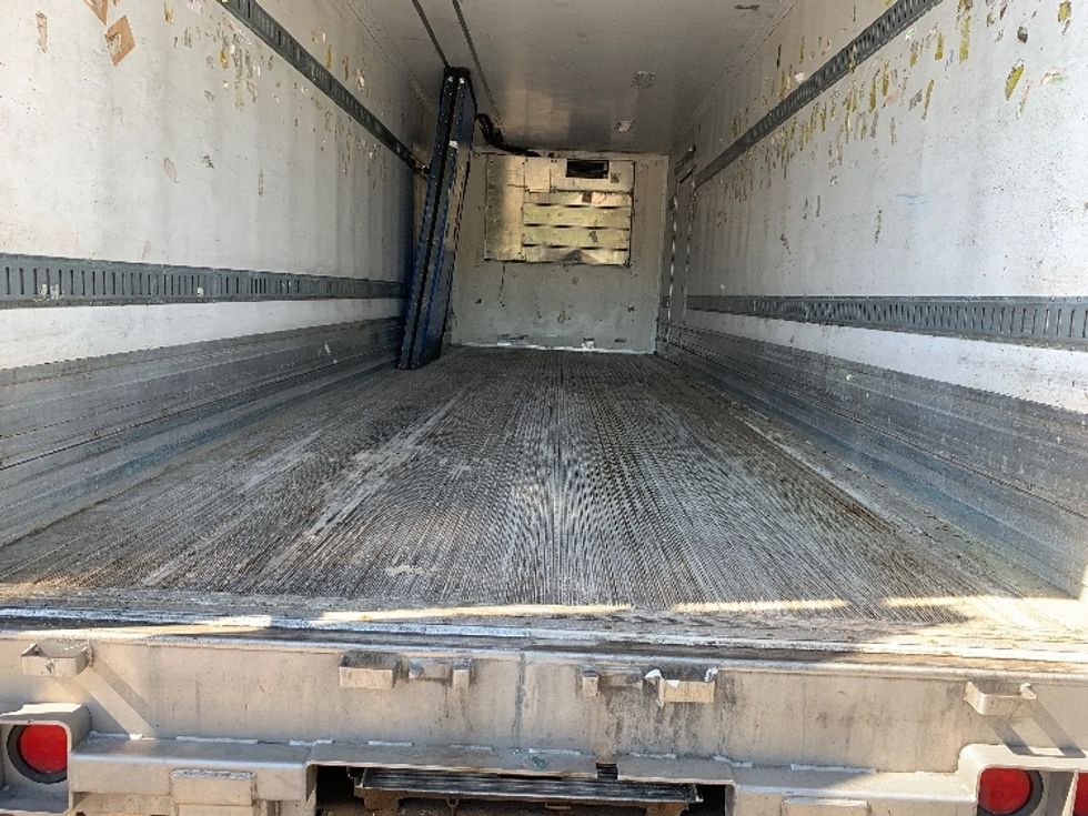 Refrigerated Trailer-Semi Trailers-Great Dane-2016-Trailer-Norton-MA-365,908\n\t\tmiles-$ 19,500 - Image 8
