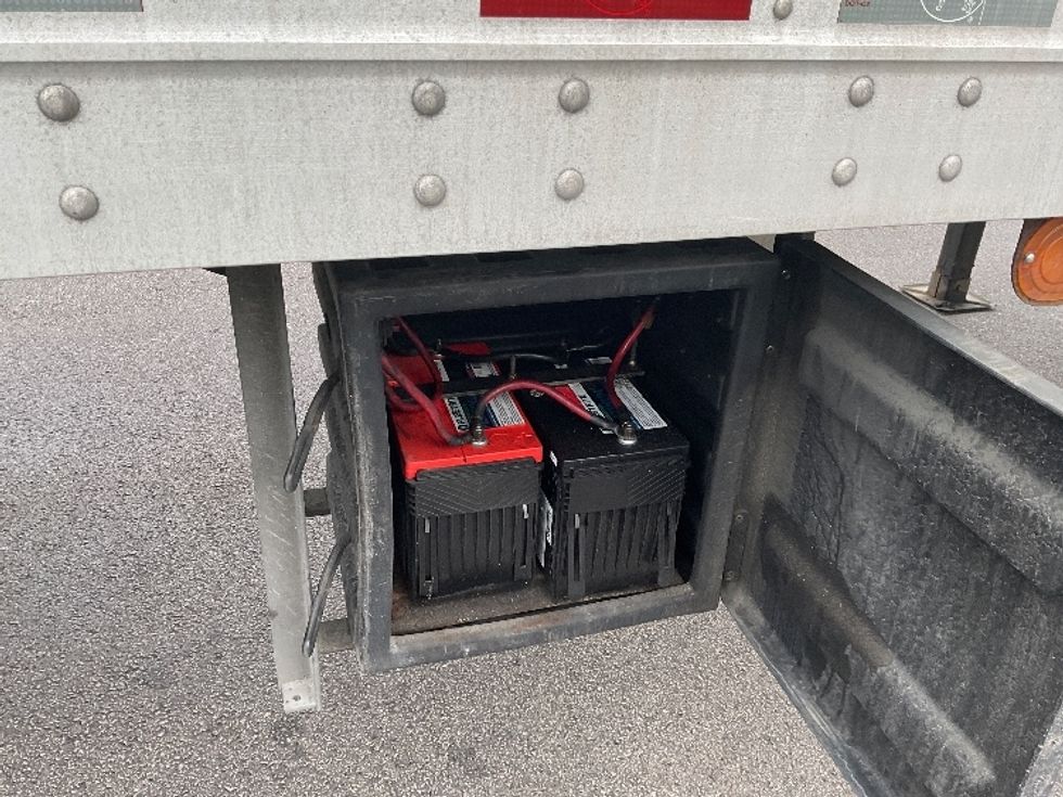 Refrigerated Trailer-Semi Trailers-Great Dane-2016-Trailer-Norton-MA-374,779\n\t\tmiles-$ 18,750 - Image 12