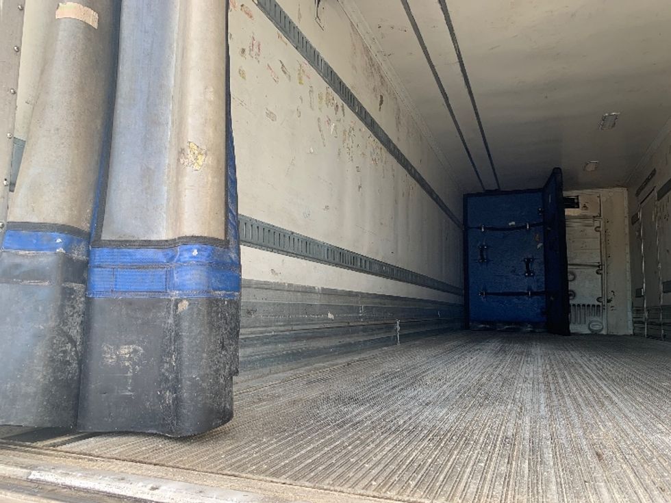 Refrigerated Trailer-Semi Trailers-Great Dane-2016-Trailer-Norton-MA-384,560\n\t\tmiles-$ 19,000 - Image 9