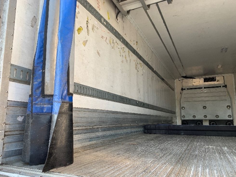 Refrigerated Trailer-Semi Trailers-Great Dane-2016-Trailer-Norton-MA-405,177\n\t\tmiles-$ 18,000 - Image 9