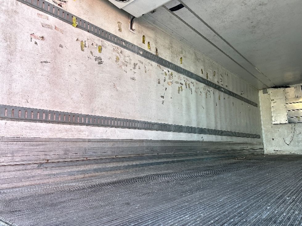 Refrigerated Trailer-Semi Trailers-Great Dane-2016-Trailer-Norton-MA-427,544\n\t\tmiles-$ 19,500 - Image 8