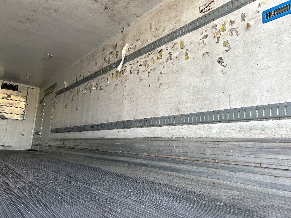 Refrigerated Trailer-Semi Trailers-Great Dane-2016-Trailer-Norton-MA-427,544\n\t\tmiles-$ 19,500 - Image 9